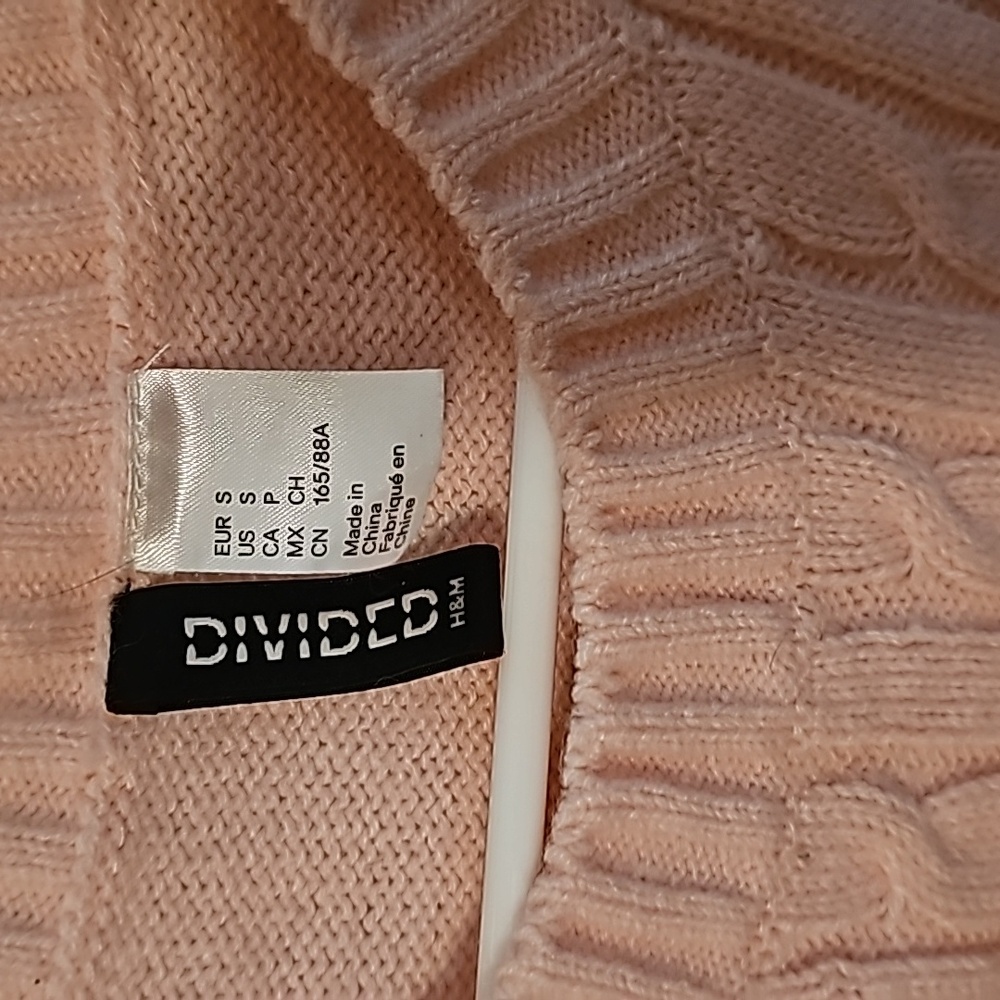 Pink top - Picture 2 of 3